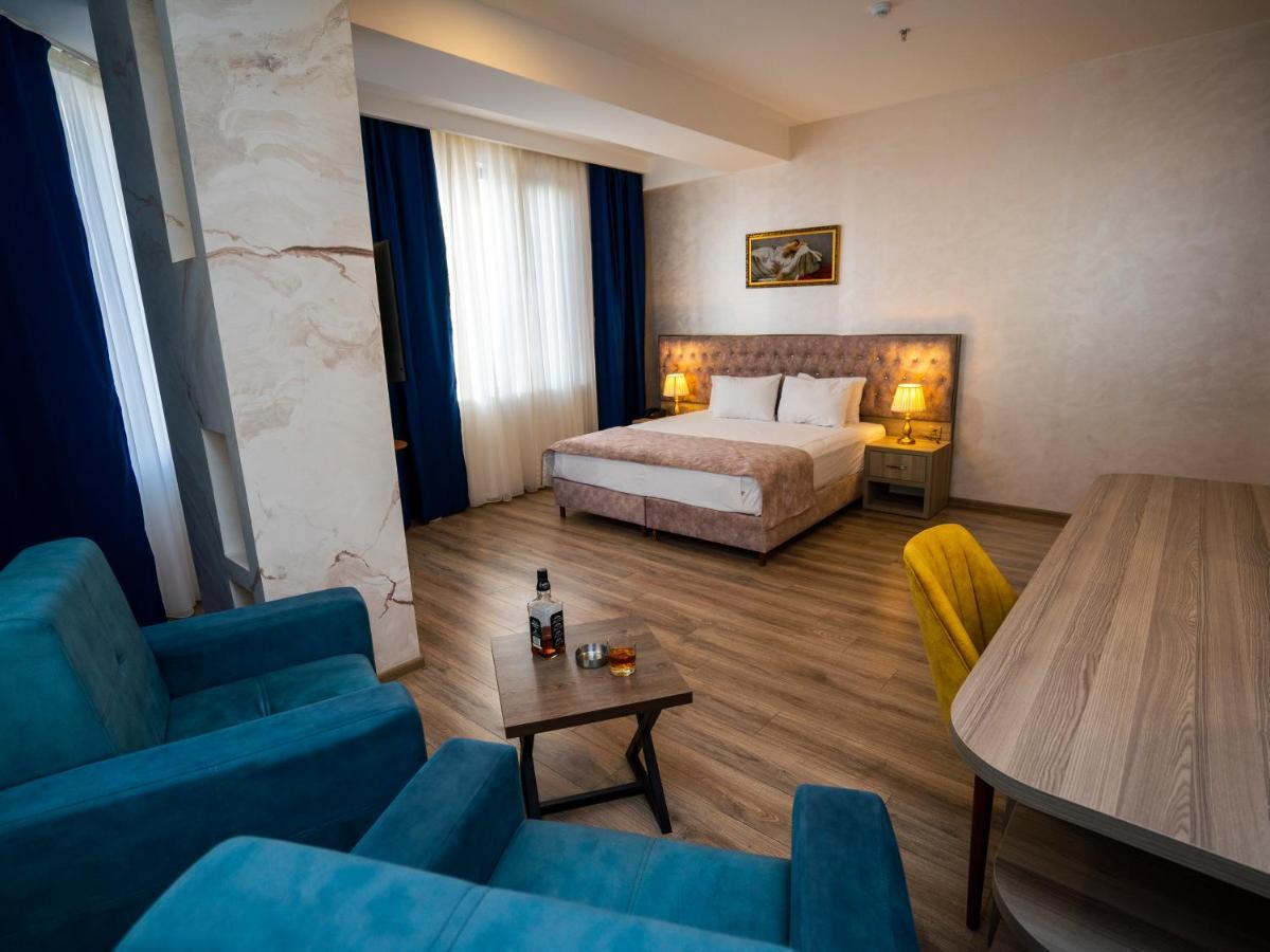 La Corne Hotel บากู ภายนอก รูปภาพ